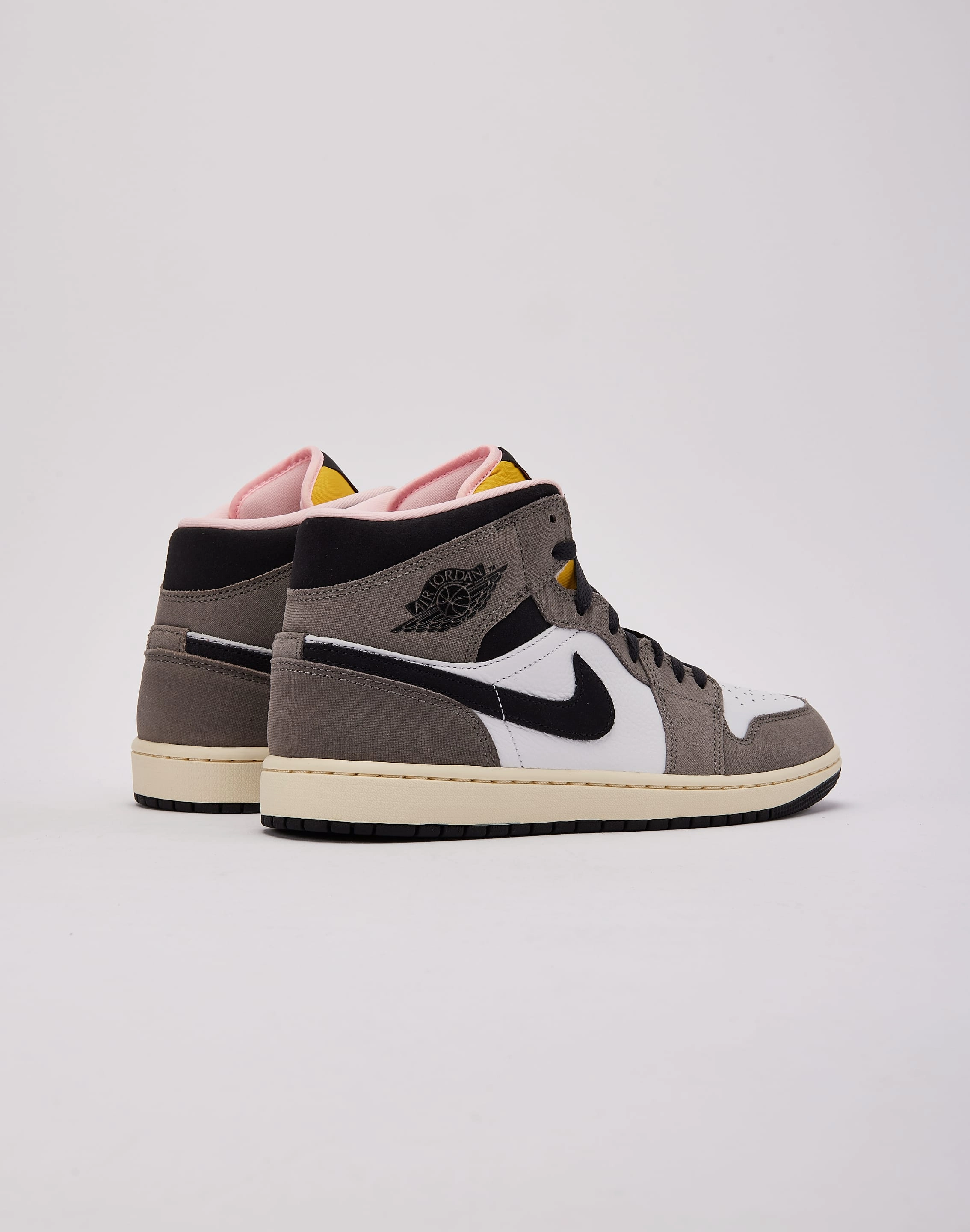 Jordan Air Jordan 1 Mid SE Optimal ease Hypoallergenic materials