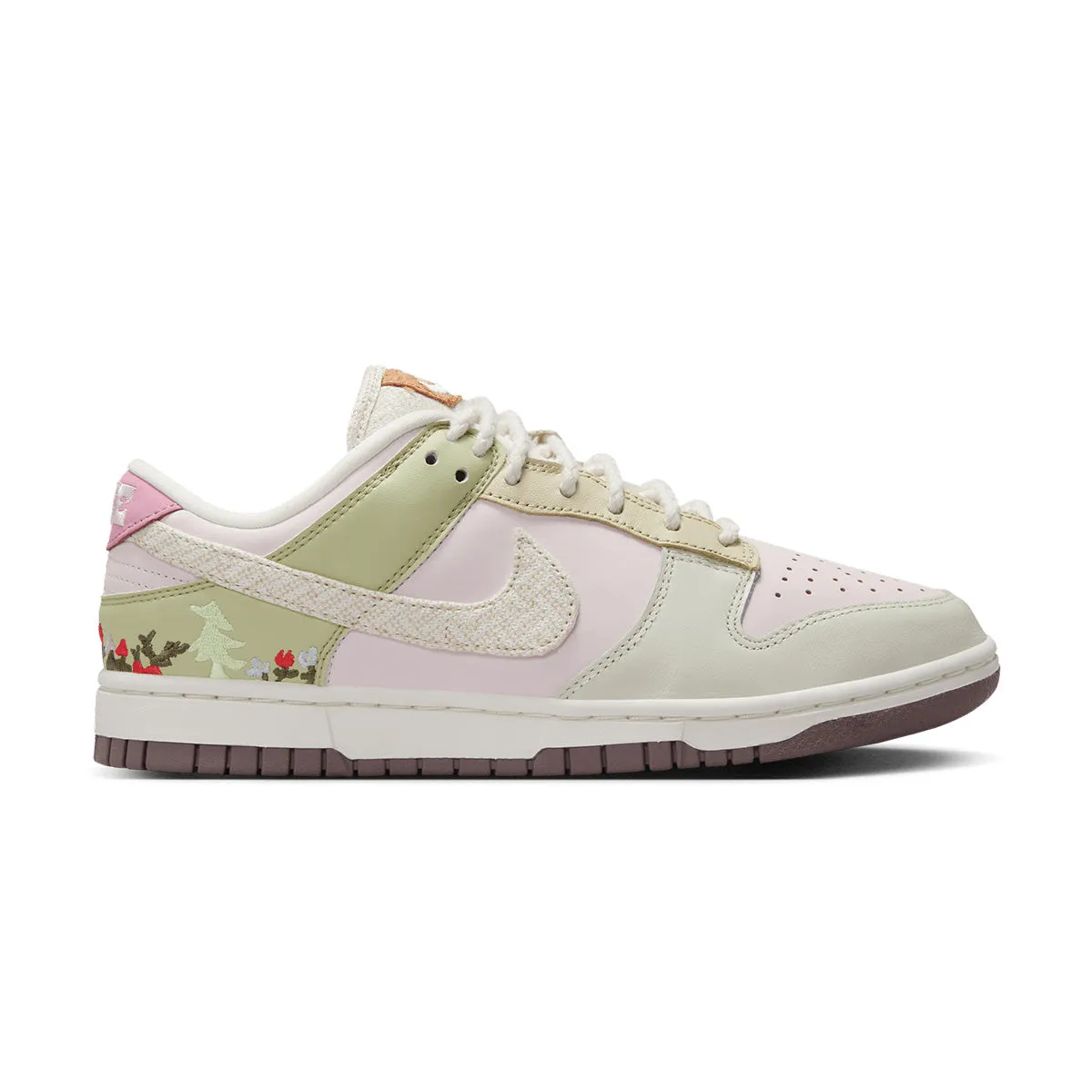 Ultra-soft performance Wmns Dunk Low LX 'Mushroom'