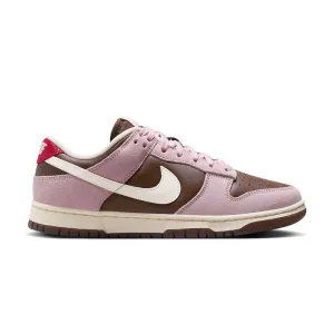 Wmns Dunk Low 'Neapolitan' most walking Right