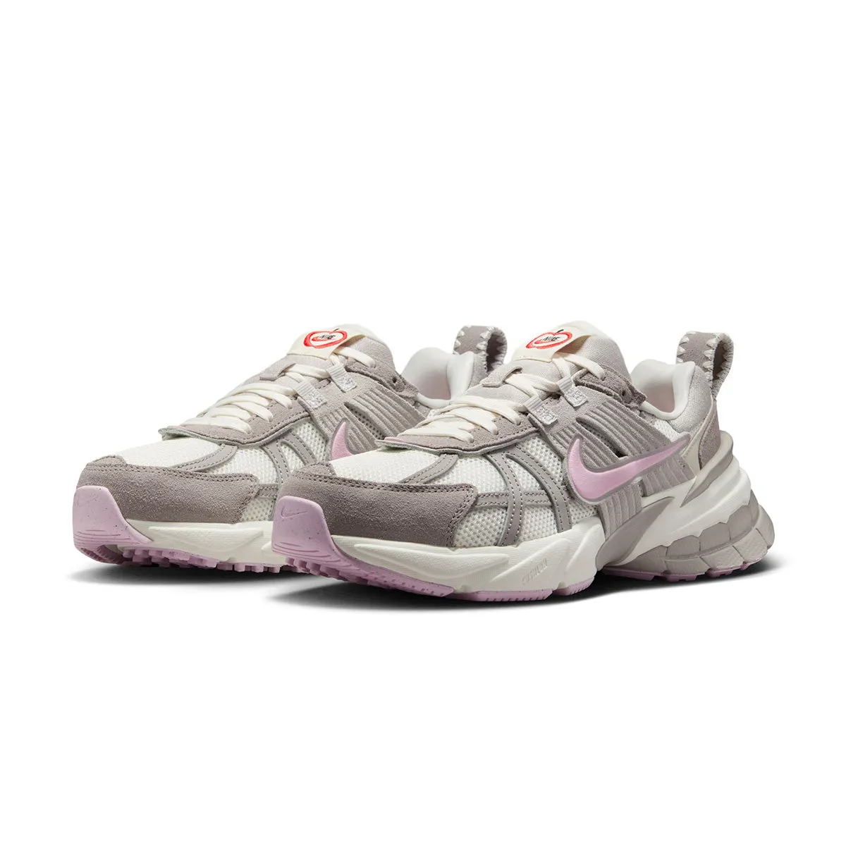 Wmns V2K Run 'Pink Foam' indoor shoes ventilation channels