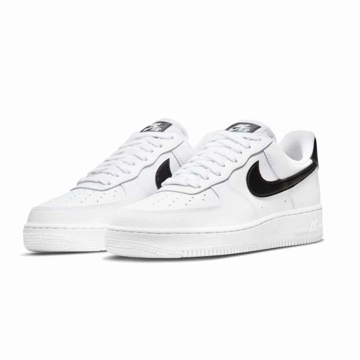 Wmns Air Force 1 'White Black' Upgraded flexibility tempting