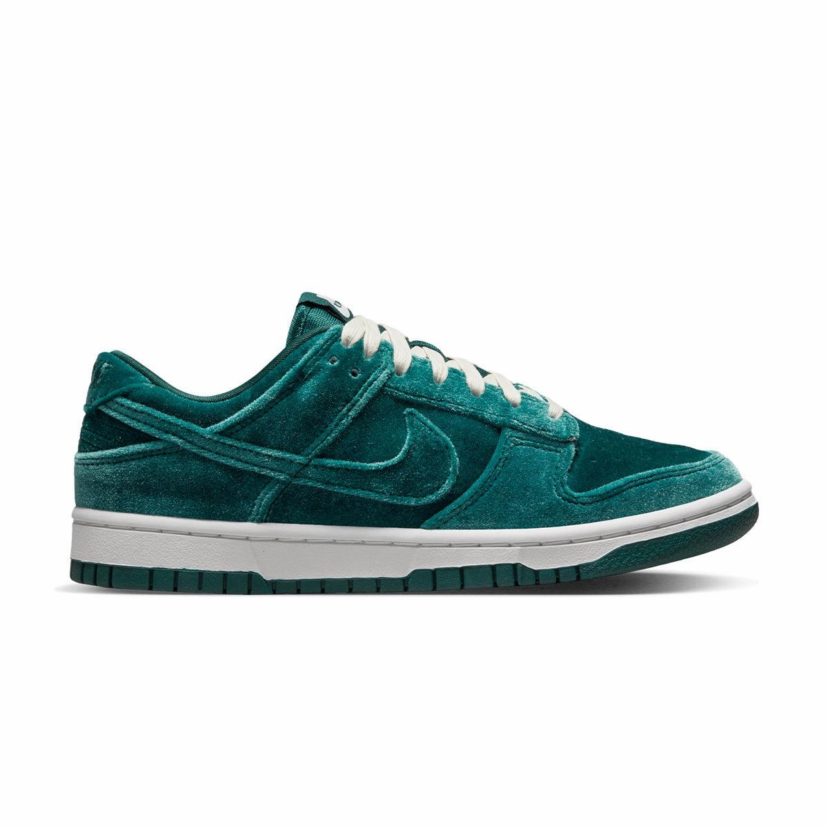 Wmns Dunk Low 'Atomic Teal' student