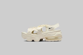 Cozy Sandal Beach Ready Slip Women's Nike Air Max Koko Sandals
