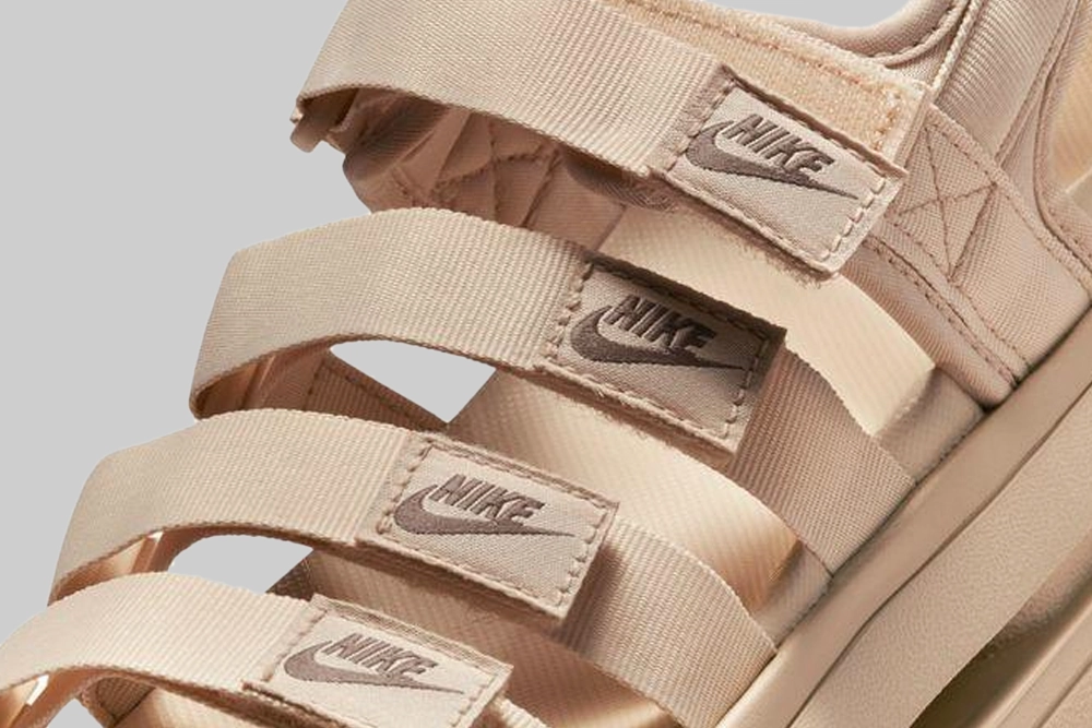 Light Foot Quick Slip On Women's Nike Icon Classic Sandals