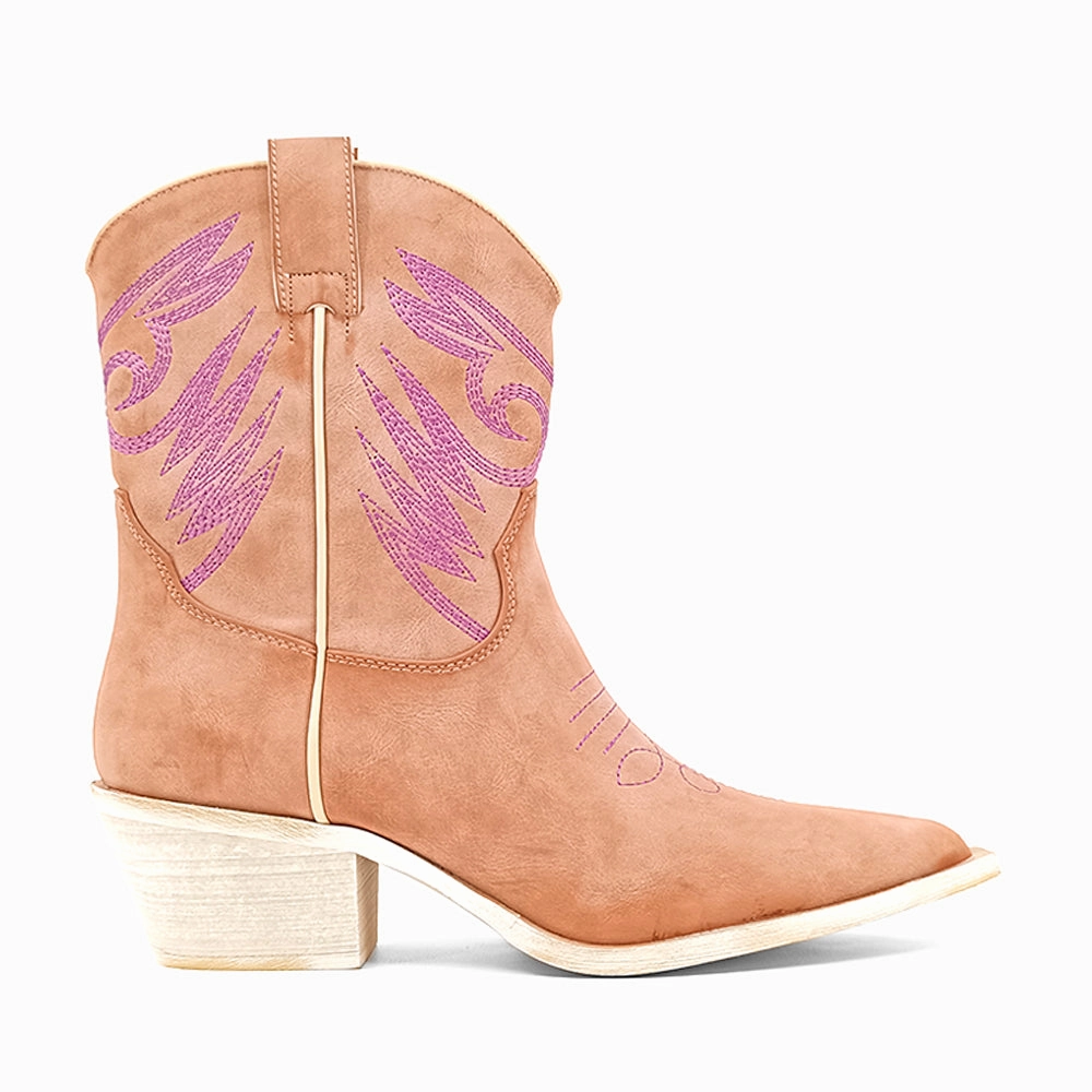 Fashion Fit Reinforced Eyelets Zahara Embroidered Pointed Toe Cowboy Boots