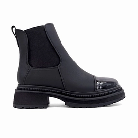 Zeina Round Toe Chelsea Boots Brogue Detail Country Side