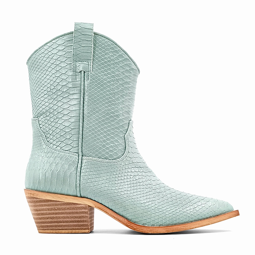 Zouzou Snake Print Pointed Toe Cowboy Boots Feather Light Remote Hiking Padded Interior Rural Traveler